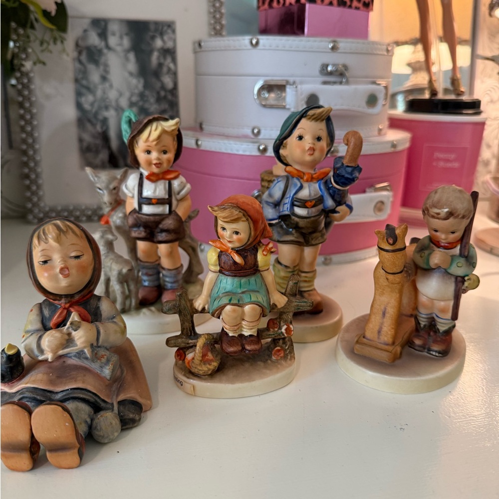 Charming Vintage Figurine Set